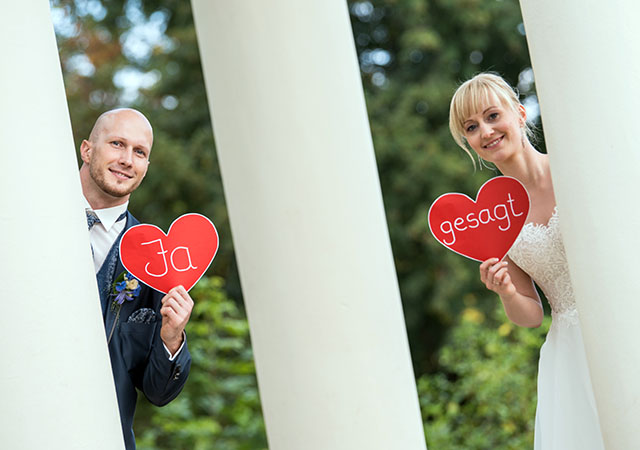 hochzeit_eventfotos_05 ein brautpaar bei einem fotoshooting