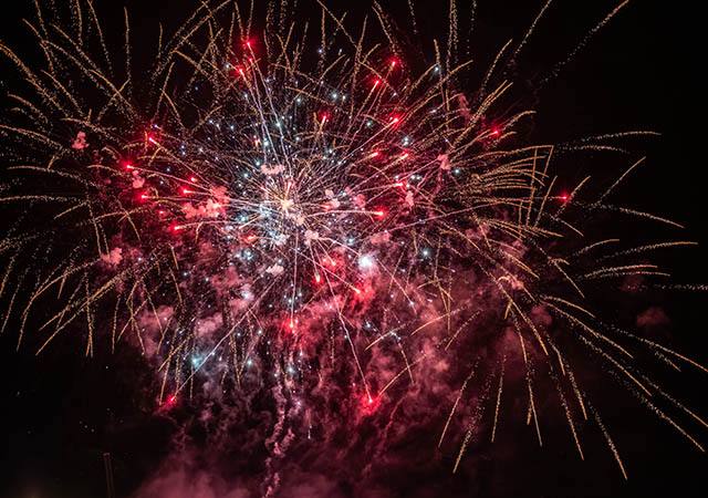 feuerwerk auf der leipziger messe